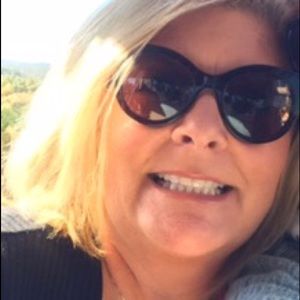 Meet your Posher, Leigh